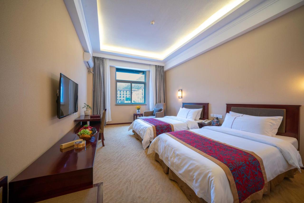 Ramada Encore Daocheng Yading Ngoại thất bức ảnh